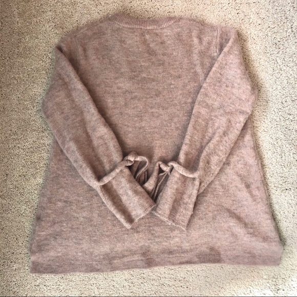 Cozy pink Babaton sweater - Picture 6 of 6